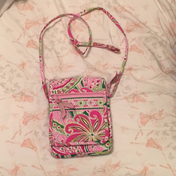 Vera Bradley Handbags - Vera Bradley Crossbody
